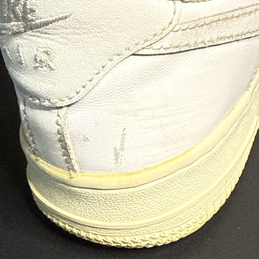 Size 6.5 - Nike Air Force 1 '07 White W